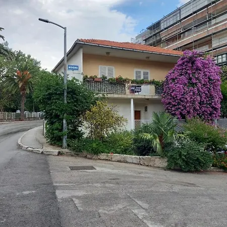 Mirjana Casa de hóspedes Trogir