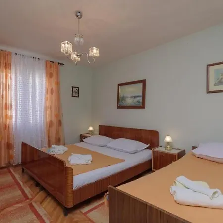 Mirjana Casa de hóspedes