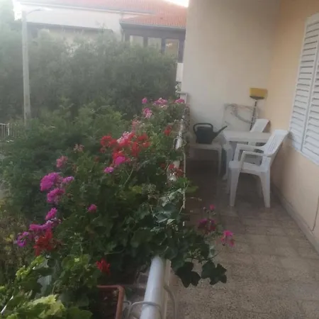 Mirjana Casa de hóspedes 2*